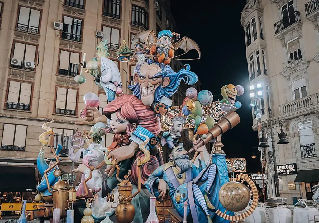 Imagen relacionada con las Fallas y la arquitectura efímera en Valencia